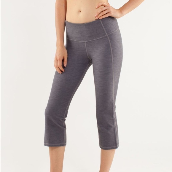 New Lululemon Gather and Crow Crop Heathered Willow Size 6 - Picture 3 of 15